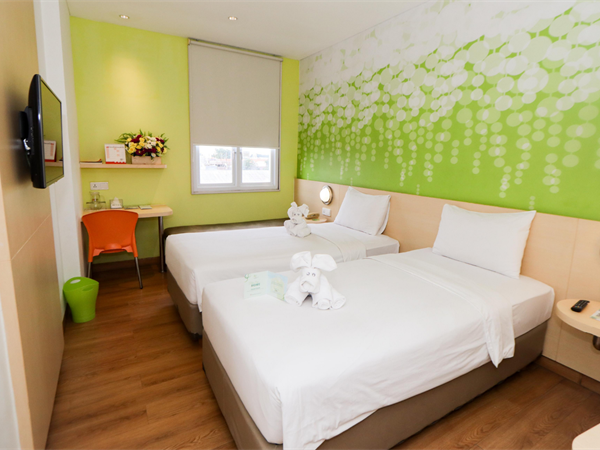 Kamar Zest Twin
Zest Jemursari, Surabaya