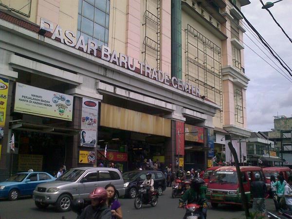 Pasar Baru
Zest Sukajadi, Bandung