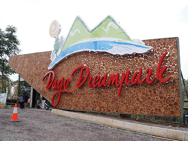 Dago Dream Park Bandung
Zest Sukajadi Bandung