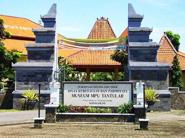 Musium Mpu Tantular
Hotel Ciputra World Surabaya