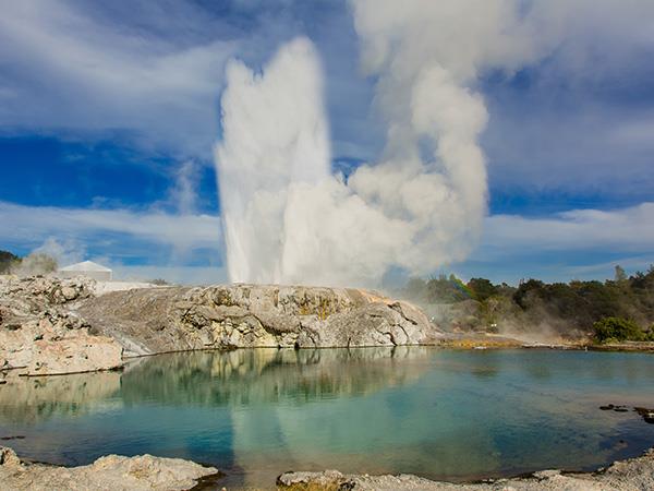 10 Day - Relaxing Sightseeing Tour
Exclusive Tailored Luxury New Zealand Tours