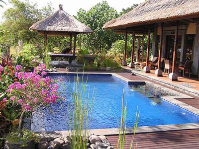 4 Bedrooms Pool Villa
Taman Sari Bali Resort & Spa