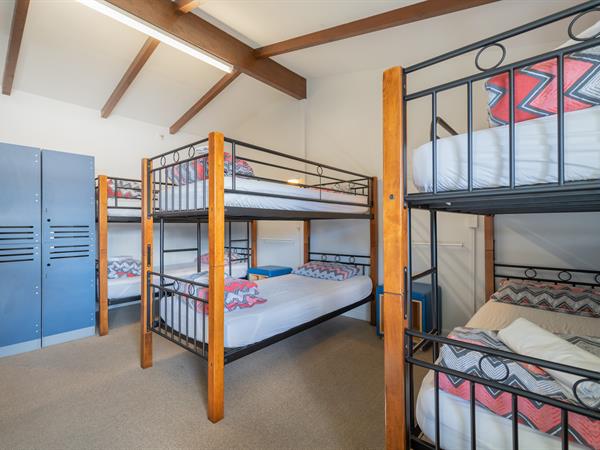 Bed in 8 Bed Mixed Dorm - Shared Bathroom
Te Anau Central Backpackers