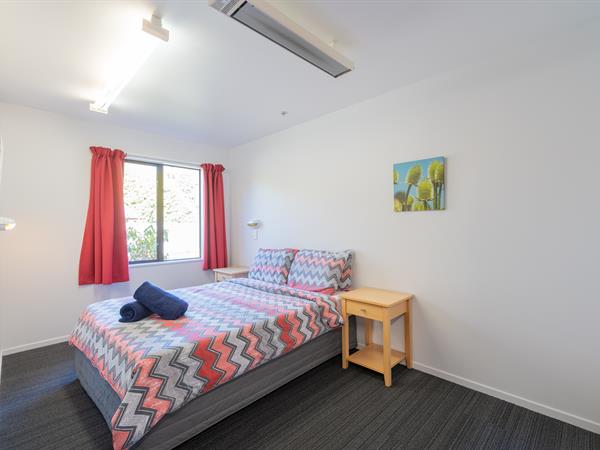 Private Double Room with Ensuite
Te Anau Central Backpackers