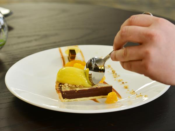 Book a Table at Parcels Restaurant
Distinction Dunedin Hotel