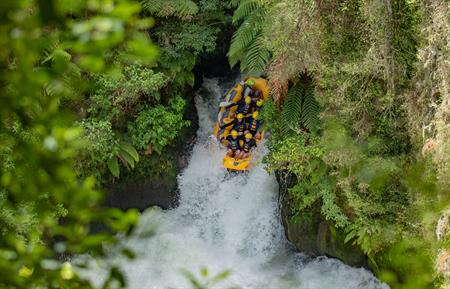 
Rotorua Rafting & Ziplines
