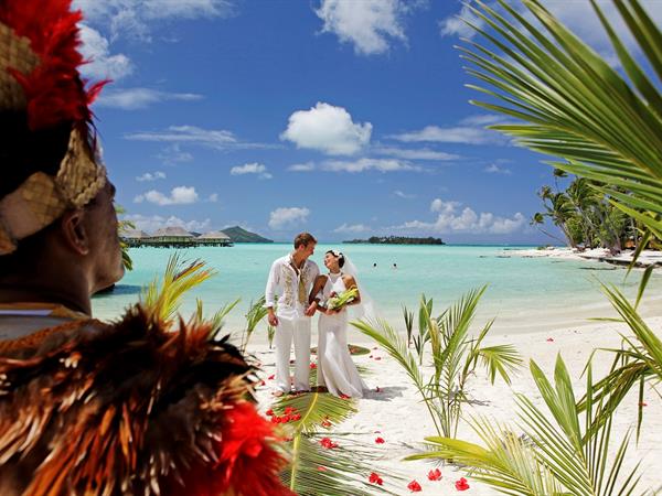 The Royal Wedding Day
Le Bora Bora by Pearl Resorts