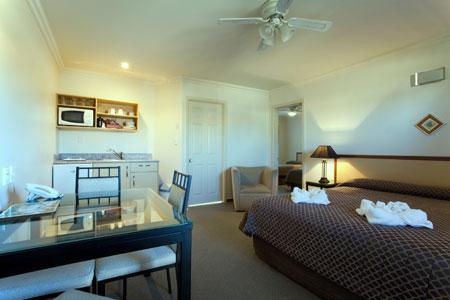 Luxury One Bedroom Suite (Sleeps 4)
Tuscany Villas Motel & Conference Centre Rotorua