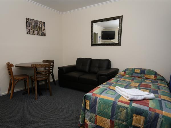 Unit - 1 Bedroom Extra
New Plymouth Top 10 Holiday Park