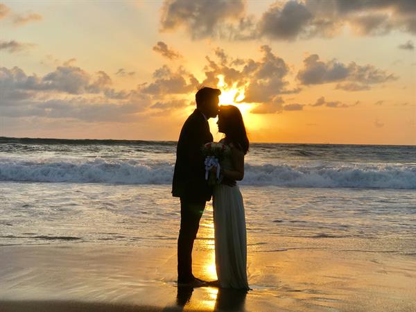 87 Gambar Romantis Di Pinggir Pantai Gratis Terbaru