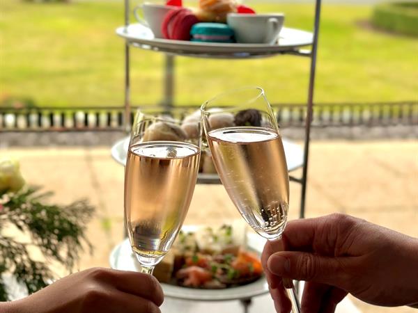 Sunday Afternoon High Tea with Distinction
Distinction Te Anau Hotel & Villas