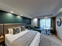 Deluxe Super King Hotel Room
Distinction Luxmore Hotel Lake Te Anau