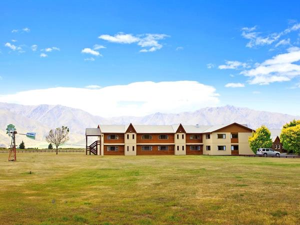 Discovery Countrytime Hotel Omarama Summer Re-Opening
Discovery Countrytime Hotel Omarama