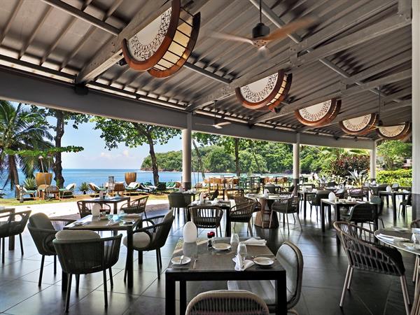 Hiti Mahana Restaurant
Le Tahiti by Pearl Resorts