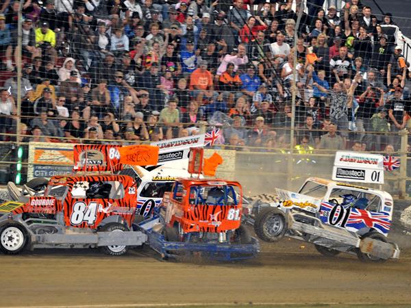 Robertson Holden International Speedway
Distinction Coachman Hotel Palmerston North