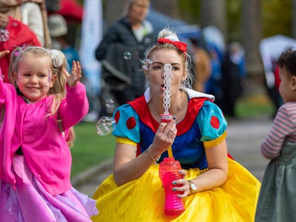 Explore Esplanade Day
Distinction Palmerston North Hotel & Conference Centre
