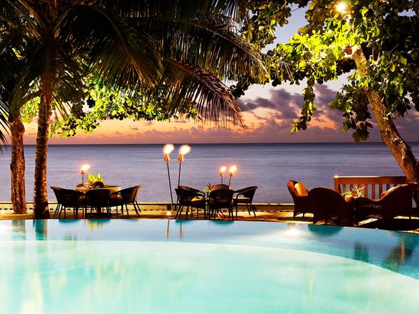 Bay Bar
Le Tahiti by Pearl Resorts