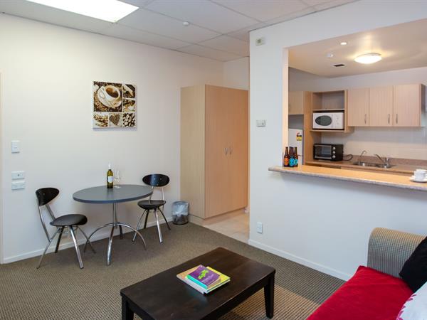 2 Bedroom Apartment
Distinction New Plymouth Hotel
