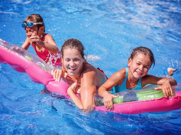 Family Fun
Awakeri Hot Springs