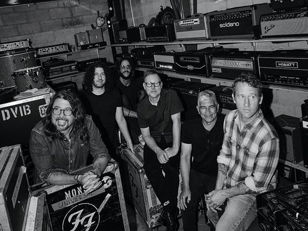 Foo Fighters - Christchurch
Distinction Christchurch Hotel