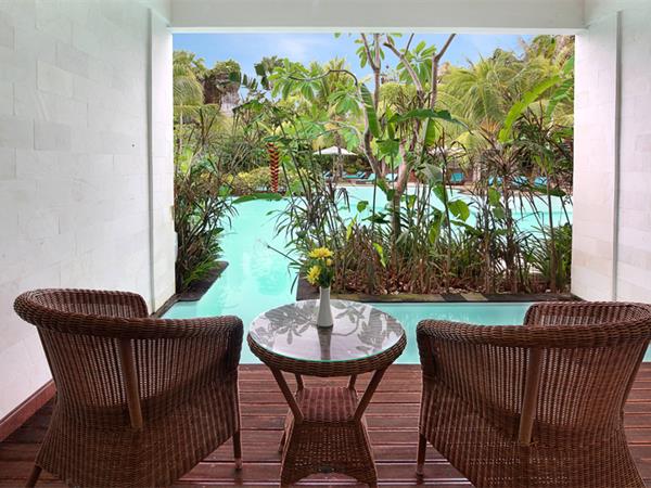 Laguna Pool Access Swiss Belhotel Segara