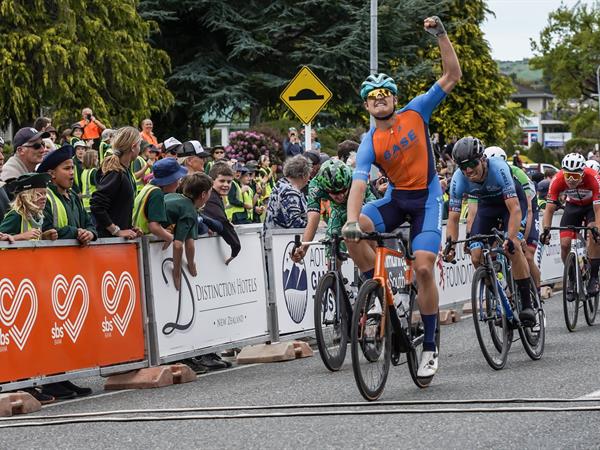 Tour of Southland
Te Anau Central Backpackers