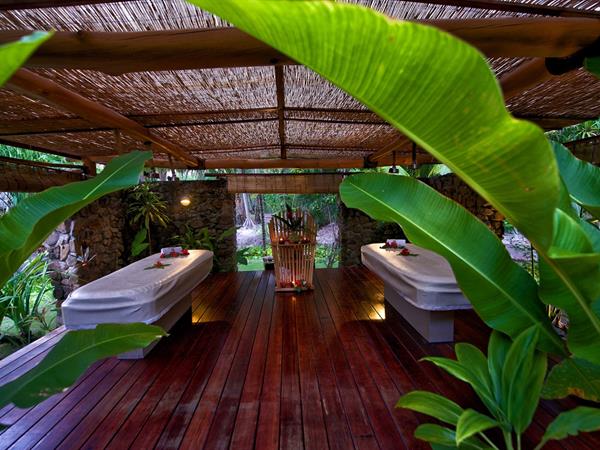 Here Treatment
Le Bora Bora by Pearl Resorts