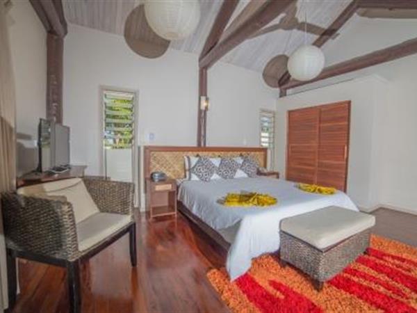 Lagoon View Family Bungalow
Saletoga Sands Resort