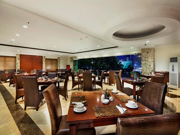 Swiss-Café Restaurant
Arion Swiss-Belhotel Bandung