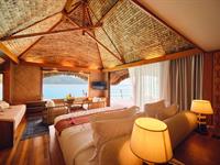 Taha'a Premium Overwater Suite
Le Taha'a by Pearl Resorts