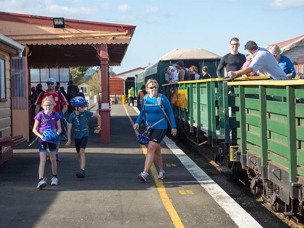 Goldfields Railway's Historic Train
Pedlars Motel