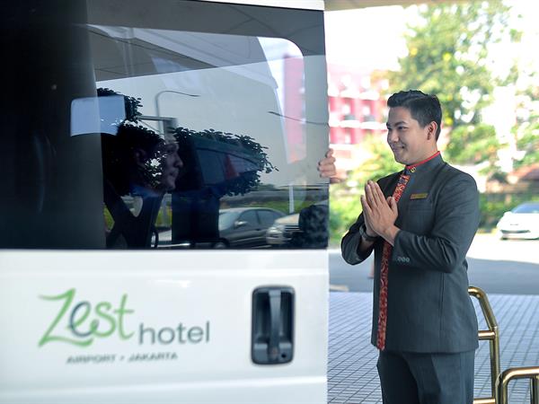 FREE PUBLIC SHUTTLE SERVICE
Zest Airport, Jakarta