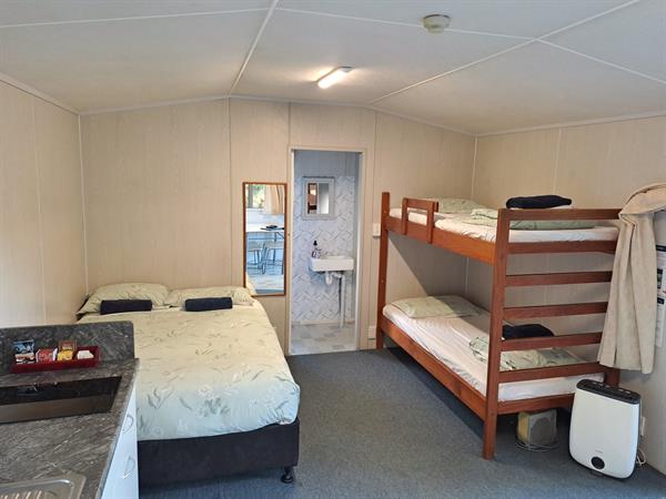 Studio Unit 24 (not suitable for elderly people) CABIN in photo
Whatuwhiwhi Top 10 Holiday park