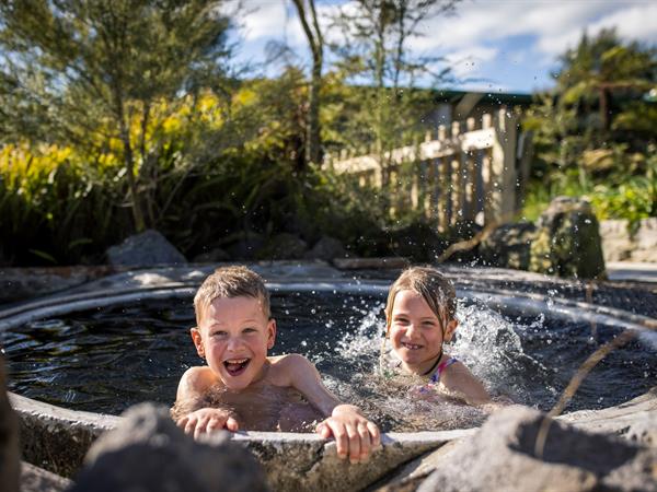 Family Accommodation in Rotorua
Waikite Valley Hot Pools