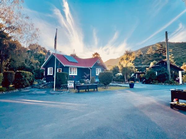 Upper Hutt Accommodation | Motels, Cabins & Camping