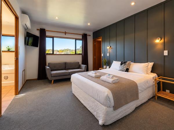 Family Apartment
Pacific Harbour Villas