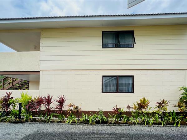 Garden Unit
Rino's Beach Bungalows