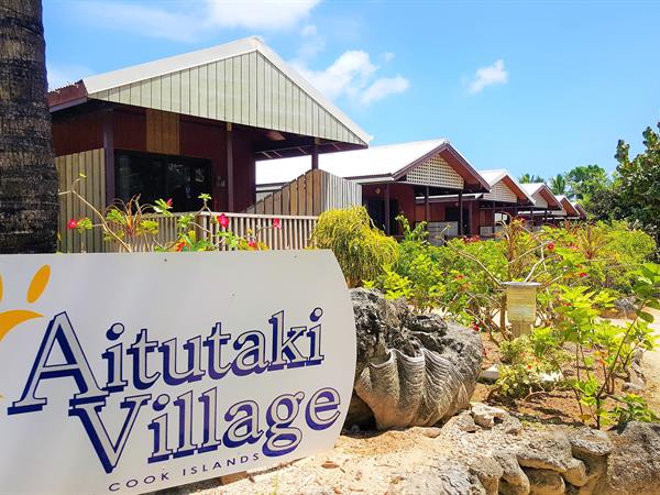 
Aitutaki Village