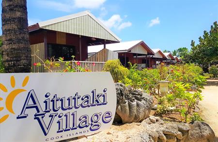 
Aitutaki Village