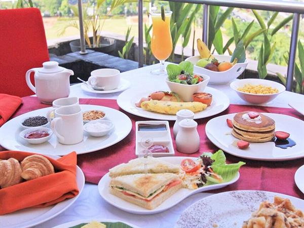 All You Can Eat Breakfast
Hotel Ciputra Semarang managed by Swiss-Belhotel International