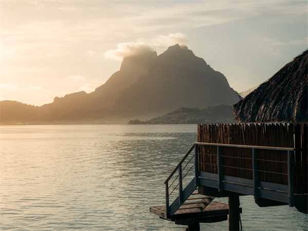 Early Bird -20% with breakfast included
Le Bora Bora by Pearl Resorts