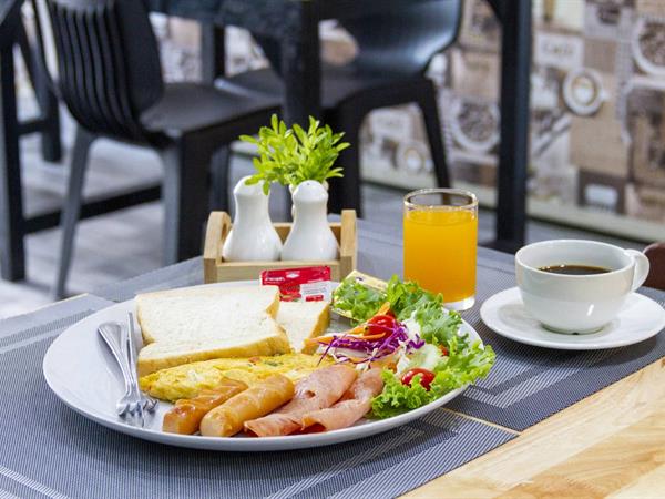 Vibe Cafe
The Scene Cliff View Villas by Swiss-Belhotel