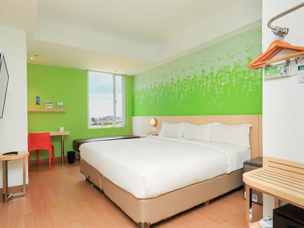 Kamar Superior
Zest Harbour Bay, Batam