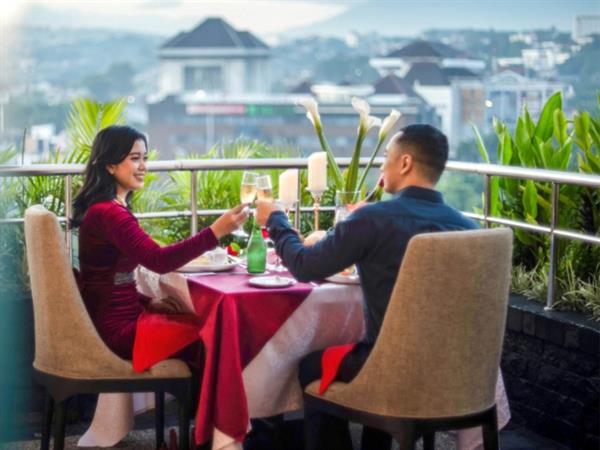 Romantic Dinner
Hotel Ciputra Semarang managed by Swiss-Belhotel International