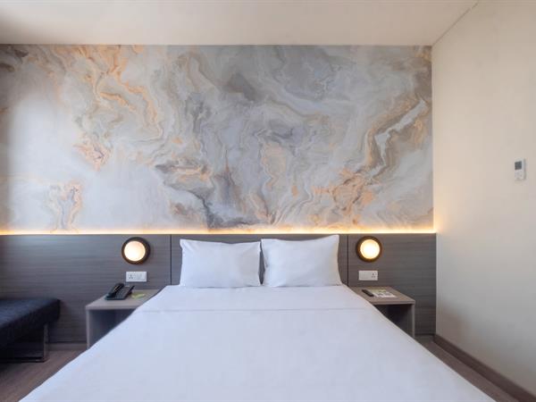 Zest New Room (Queen)
Zest Jemursari, Surabaya