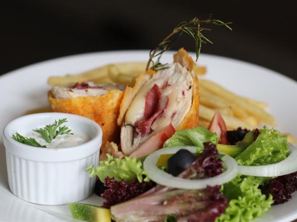 Food & Beverage Promotion
Hotel Ciputra Jakarta managed by Swiss-Belhotel International