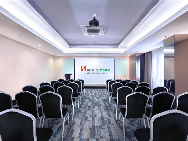 Meeting Rooms
Swiss-Belexpress Cideng, Tanah Abang