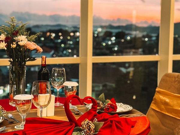 Romantic Dinner
Swiss-Belhotel Lampung