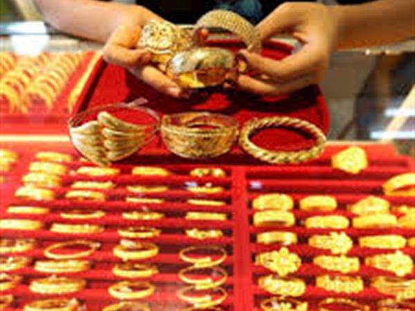 Ongpin Gold Shopping: Unearth Timeless Treasures in the Heart of Chinatown
Swiss-Belhotel Blulane