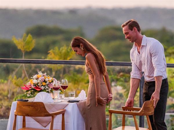 Valentine's Dinner
MĀUA Nusa Penida